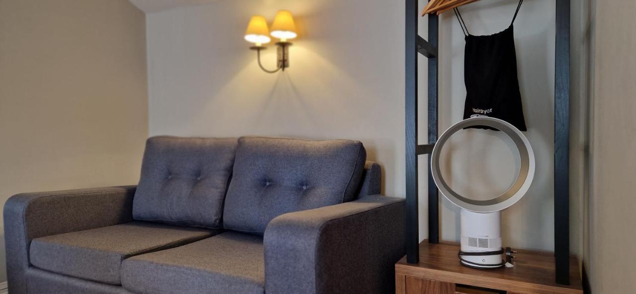 The Cross-Keys Hotel Knutsford Εξωτερικό φωτογραφία