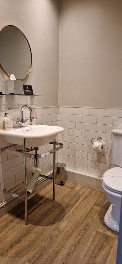The Cross-Keys Hotel Knutsford Εξωτερικό φωτογραφία